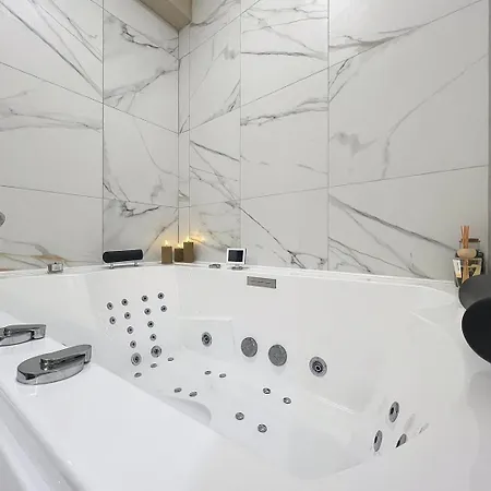 V' Moderne-chic Apartment Troyes